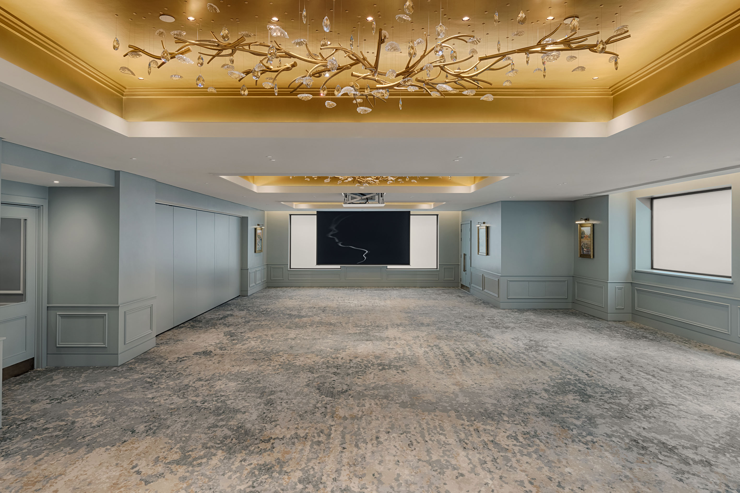 The Gallery with Screen