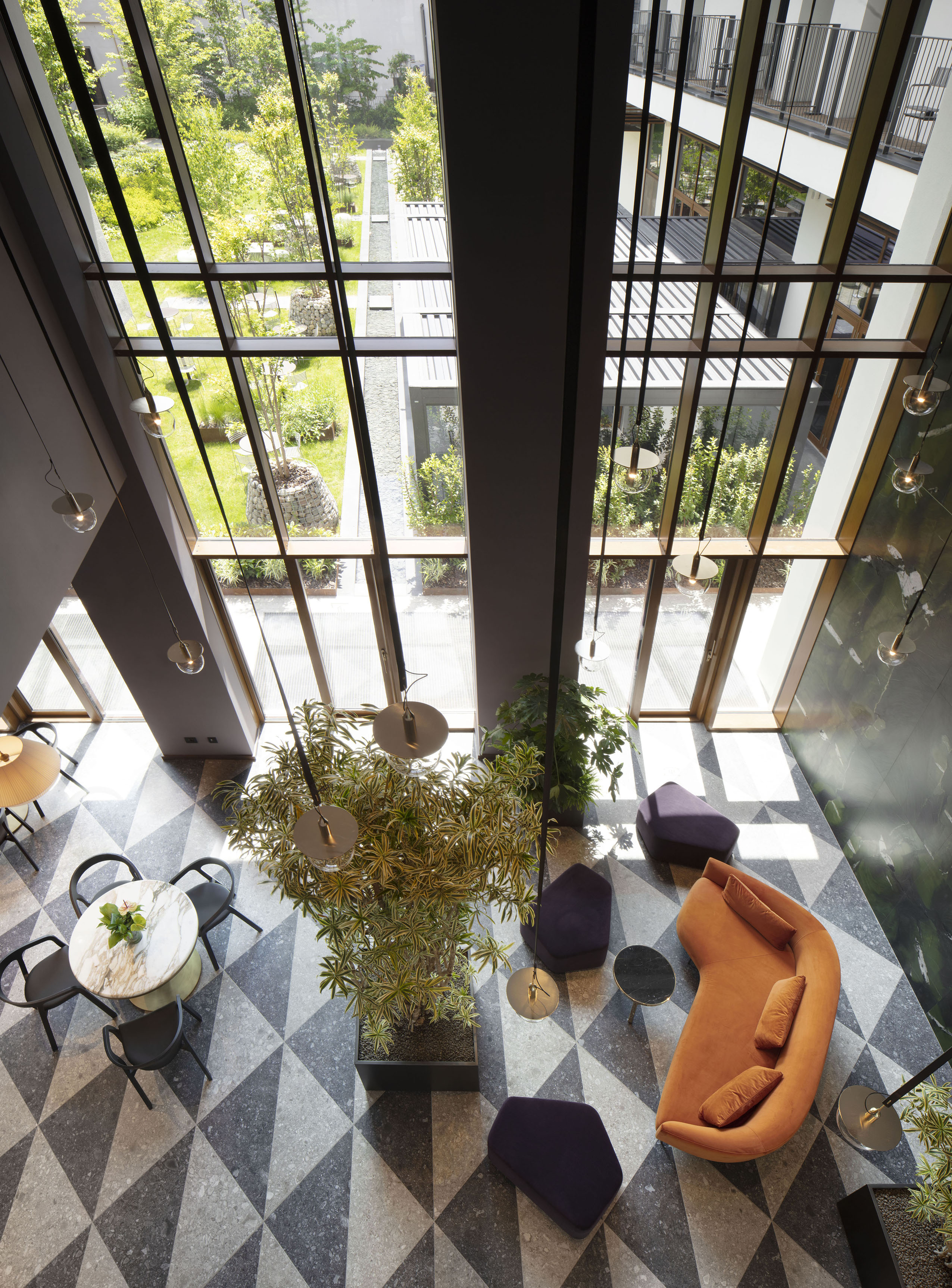 Lobby | photo Santi Caleca