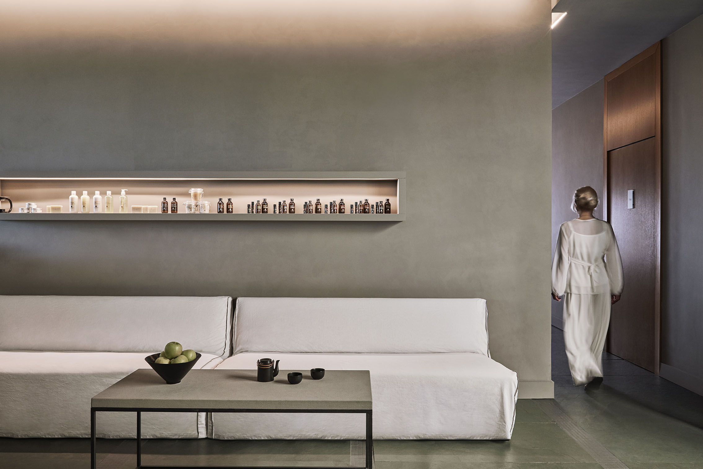 Seating and corridor