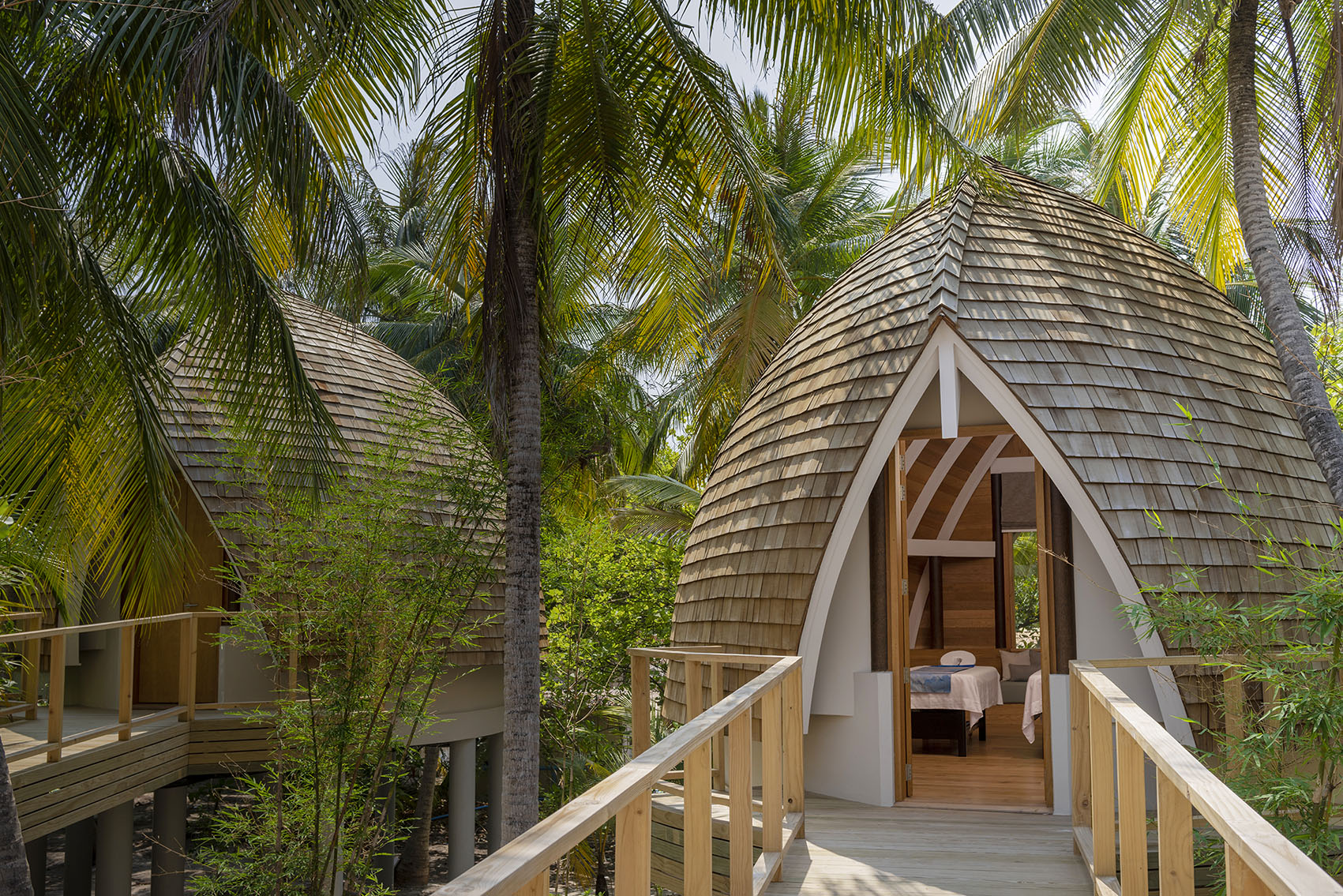 Emerald Faarufushi Resort & Spa, Maldives