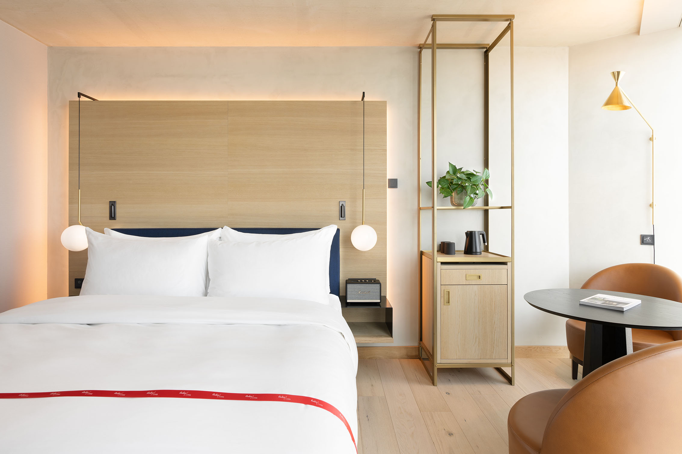 WOW room