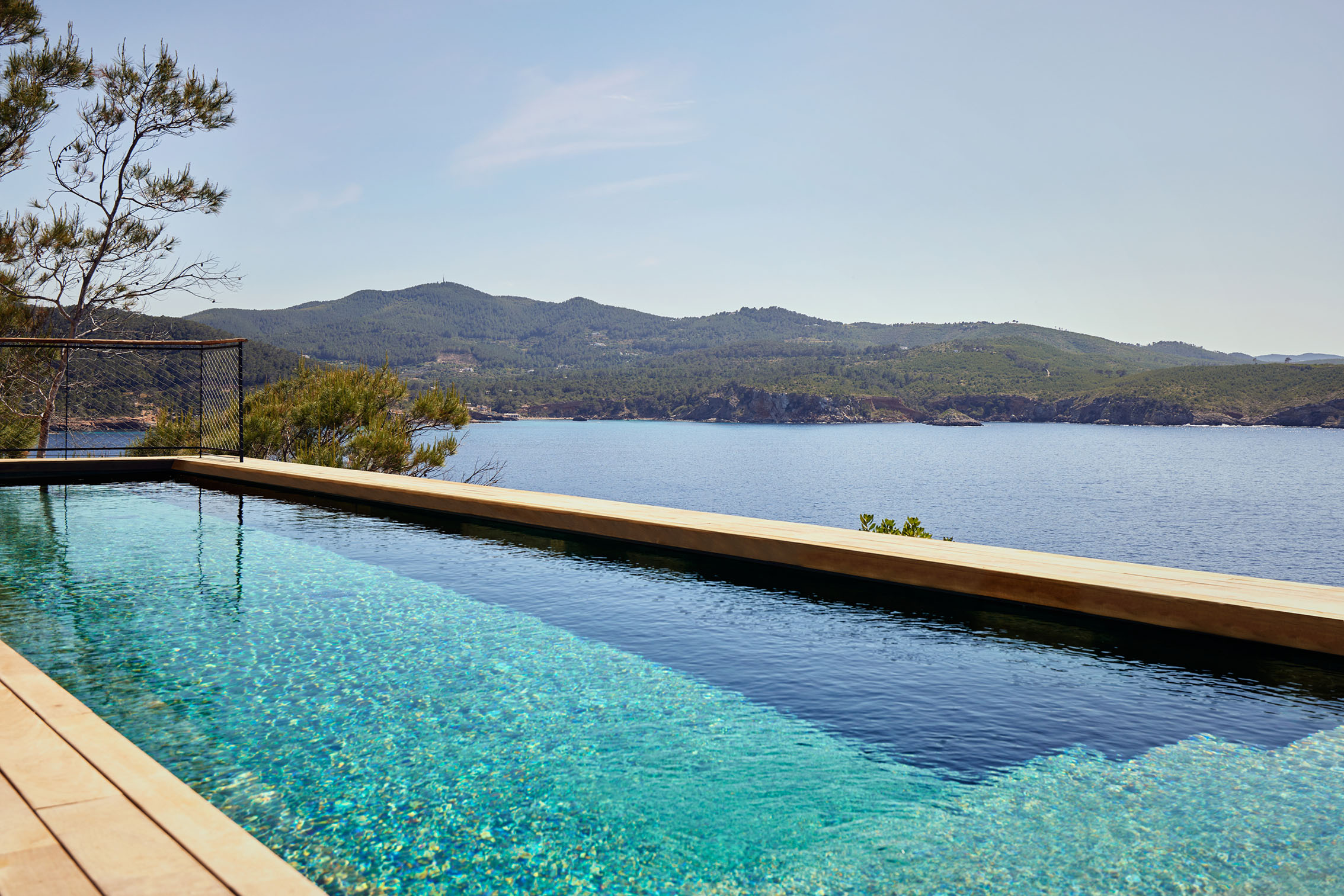 The Cliffhanger pool area