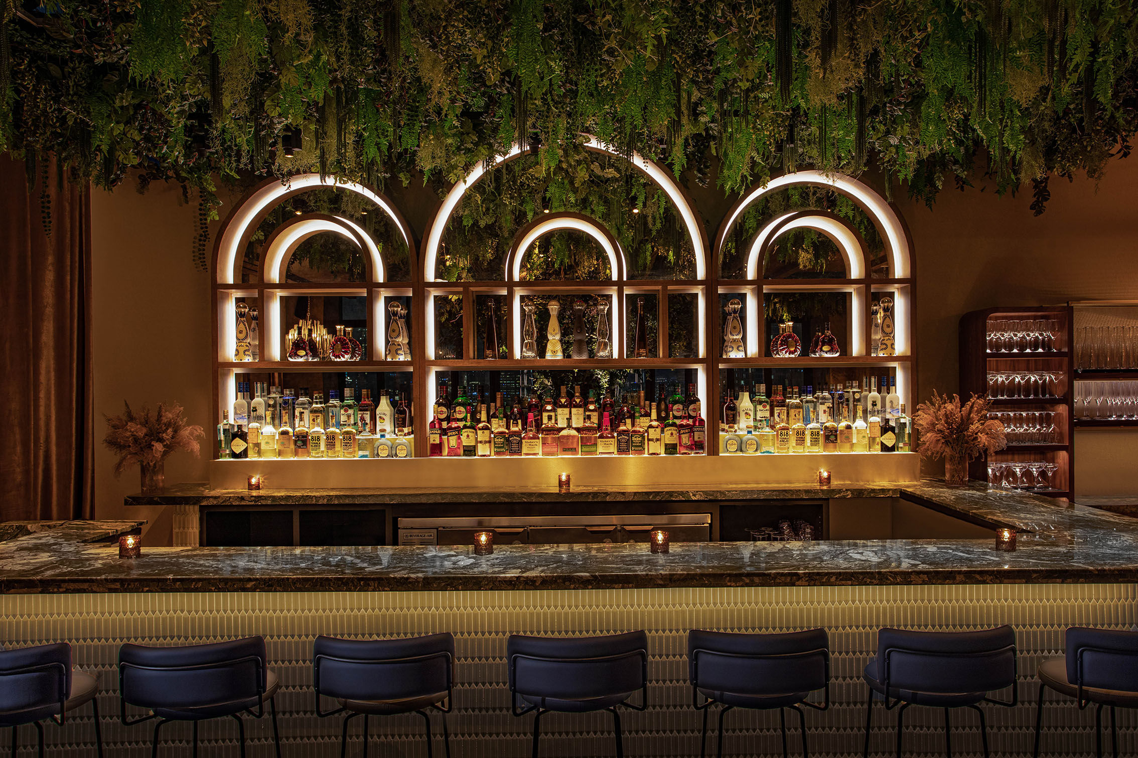 Hightlight Room Bar