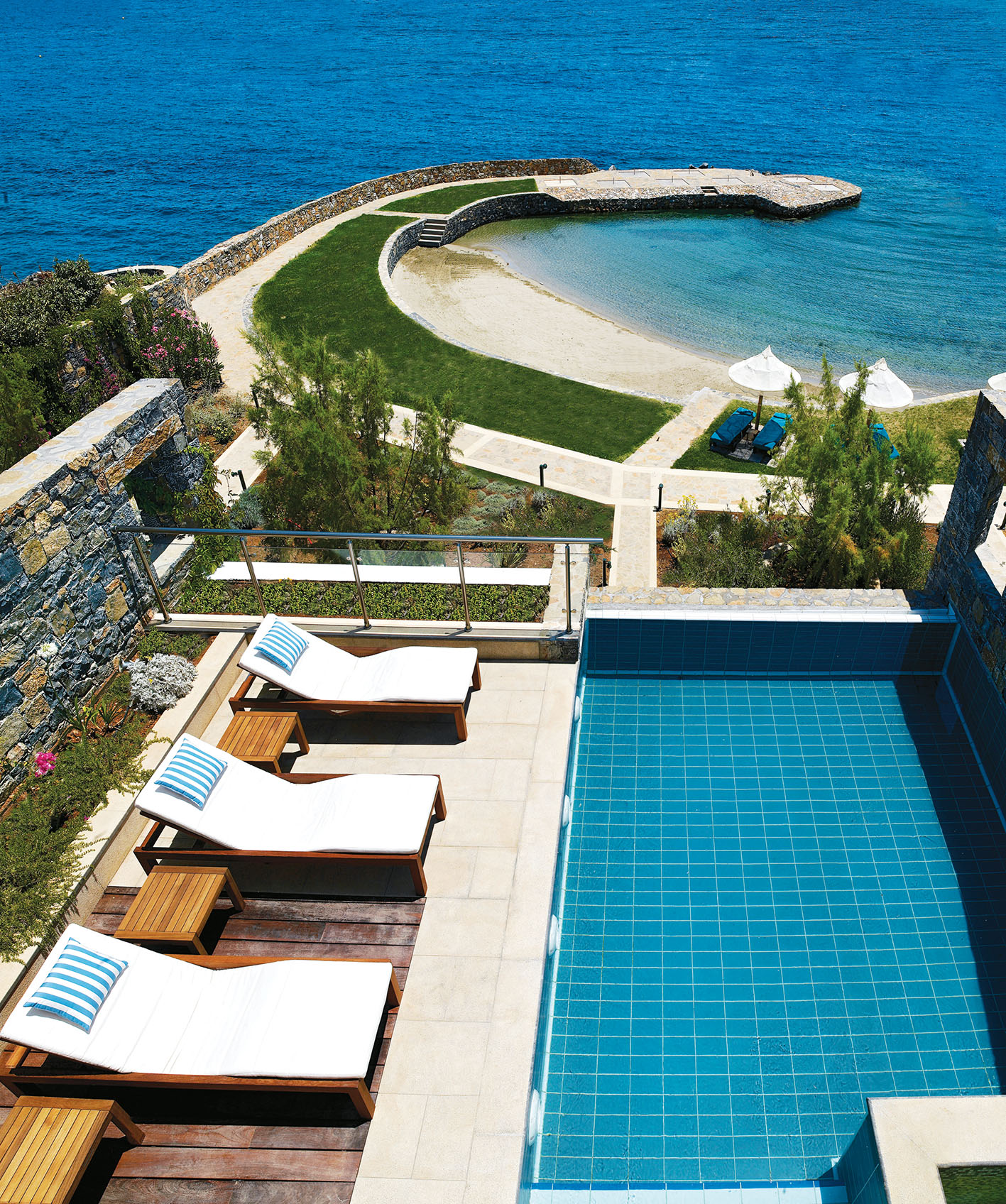 Diamond Residence pool