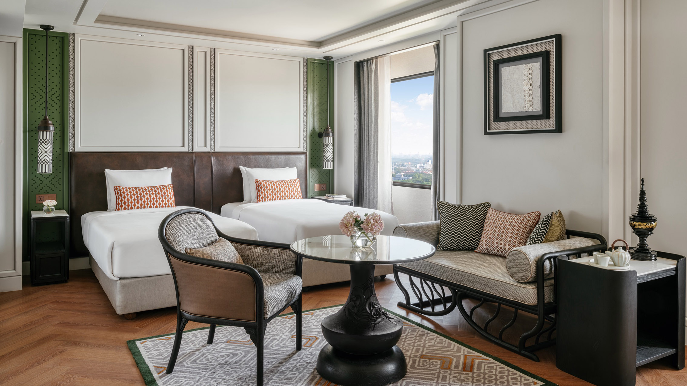 Classic Twin - Guest Room City View