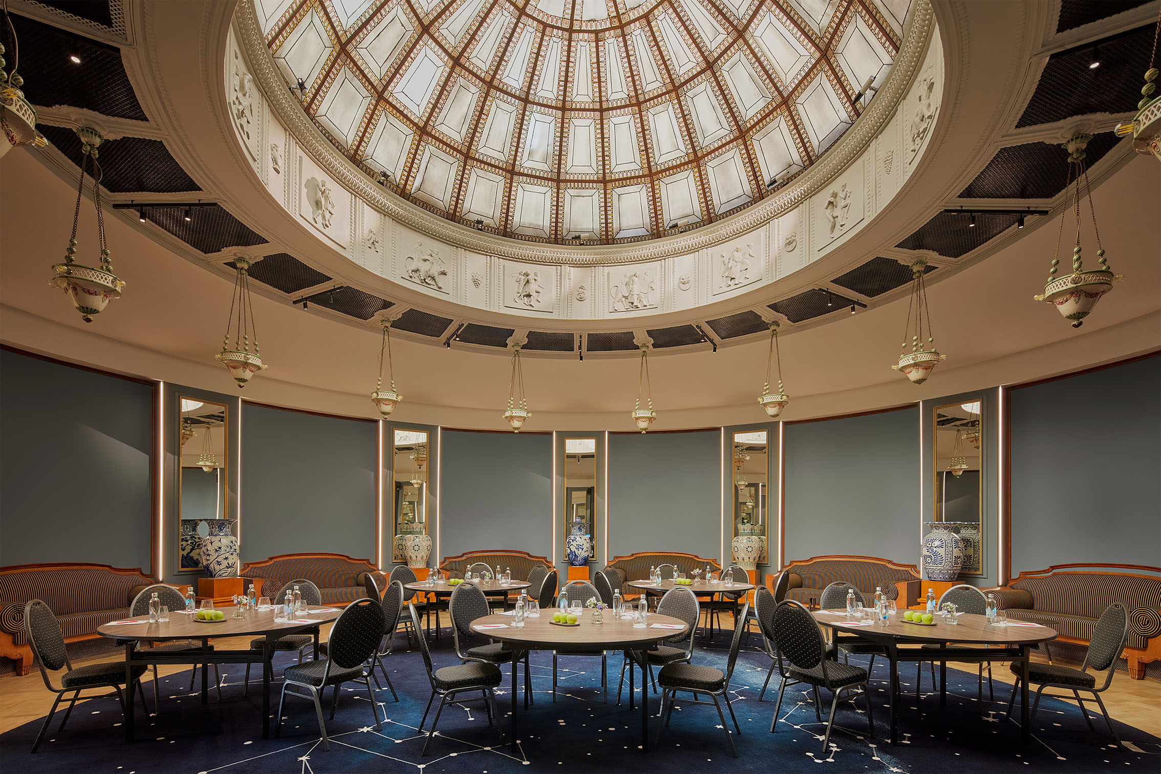 Meeting Room Socis banquet setup