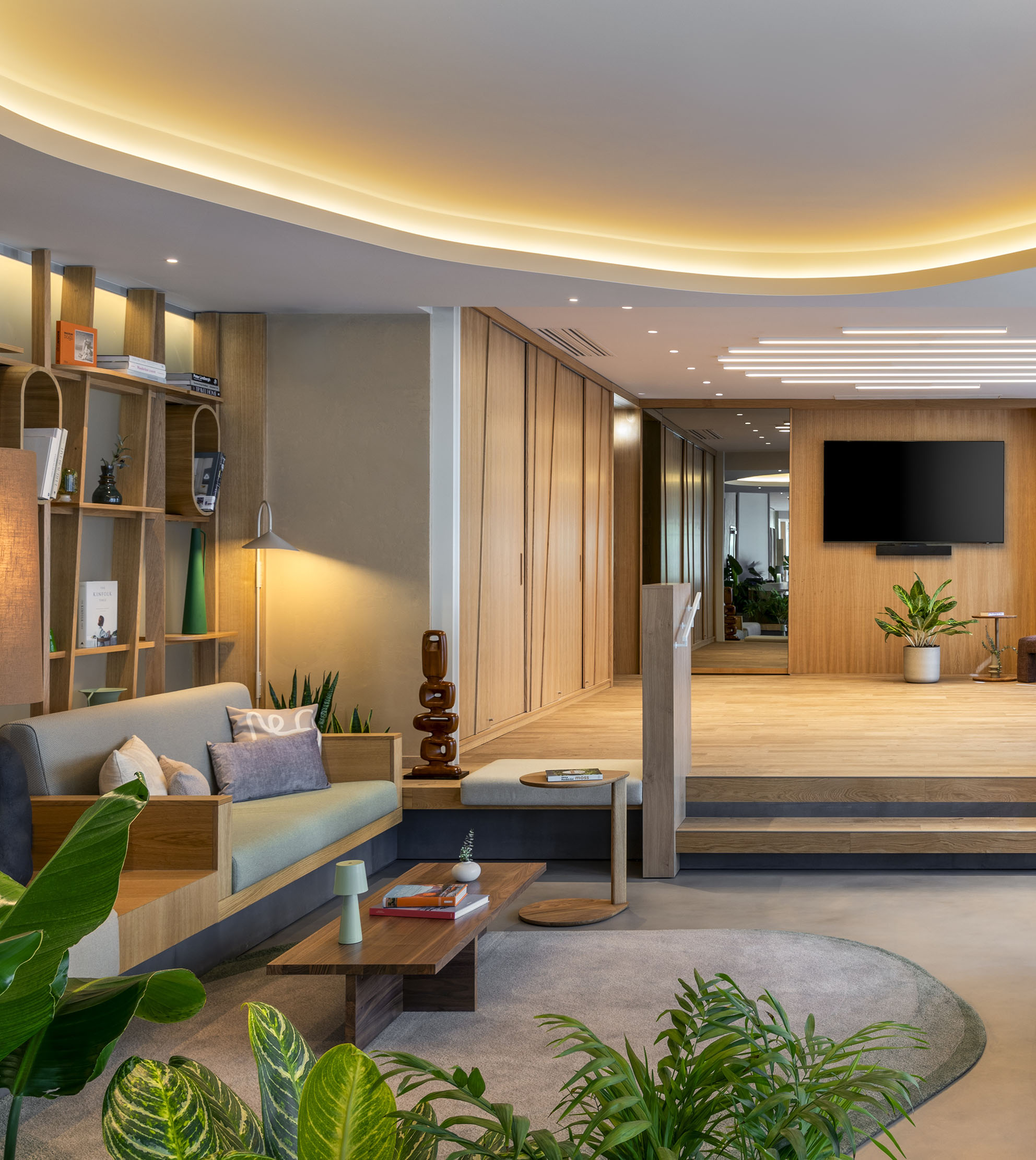 Lounge area + flexible-meeting fitness space