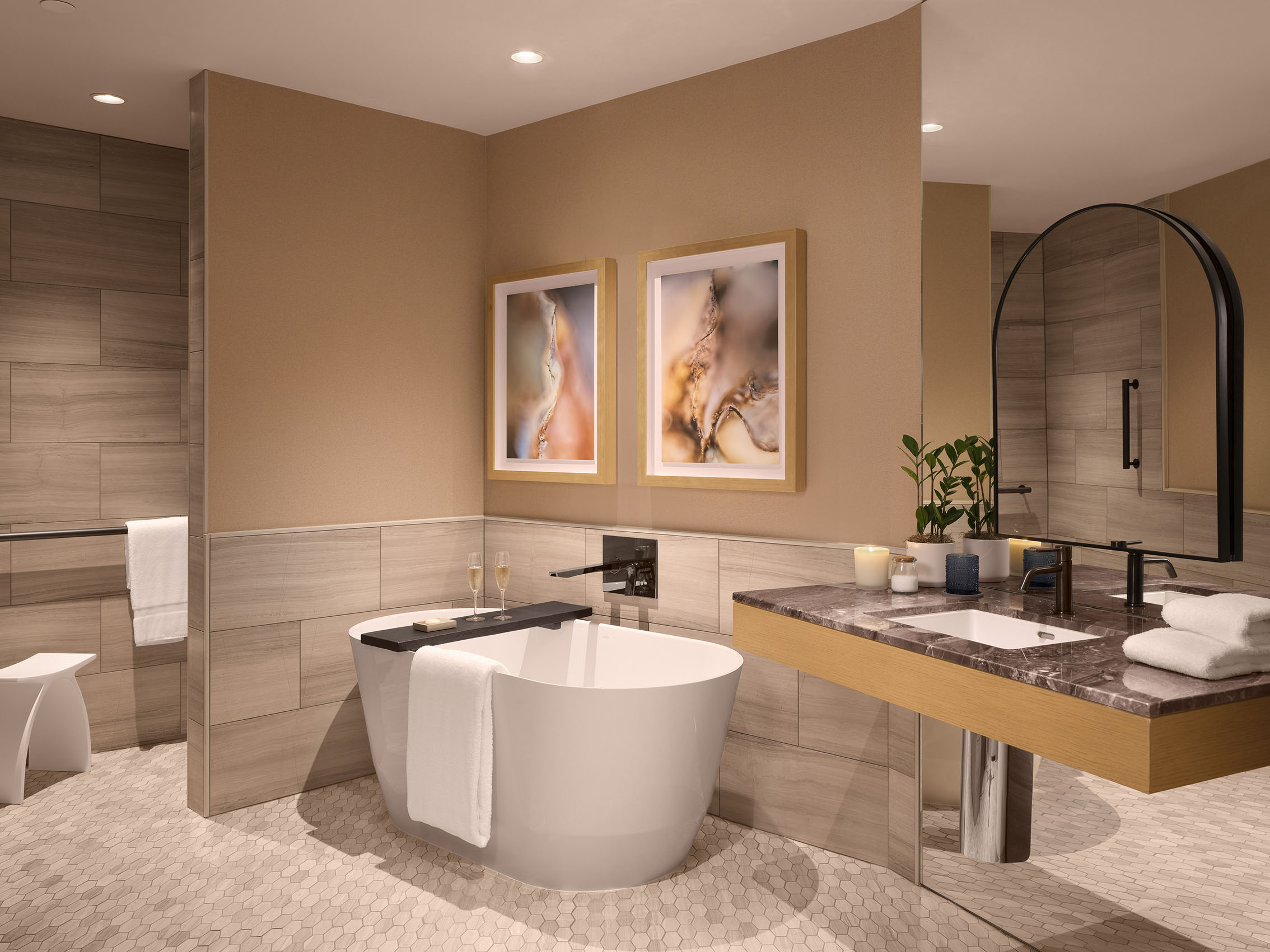 InterContinental Bellevue. Presidential Suite Bath. Credit: Will Pryce